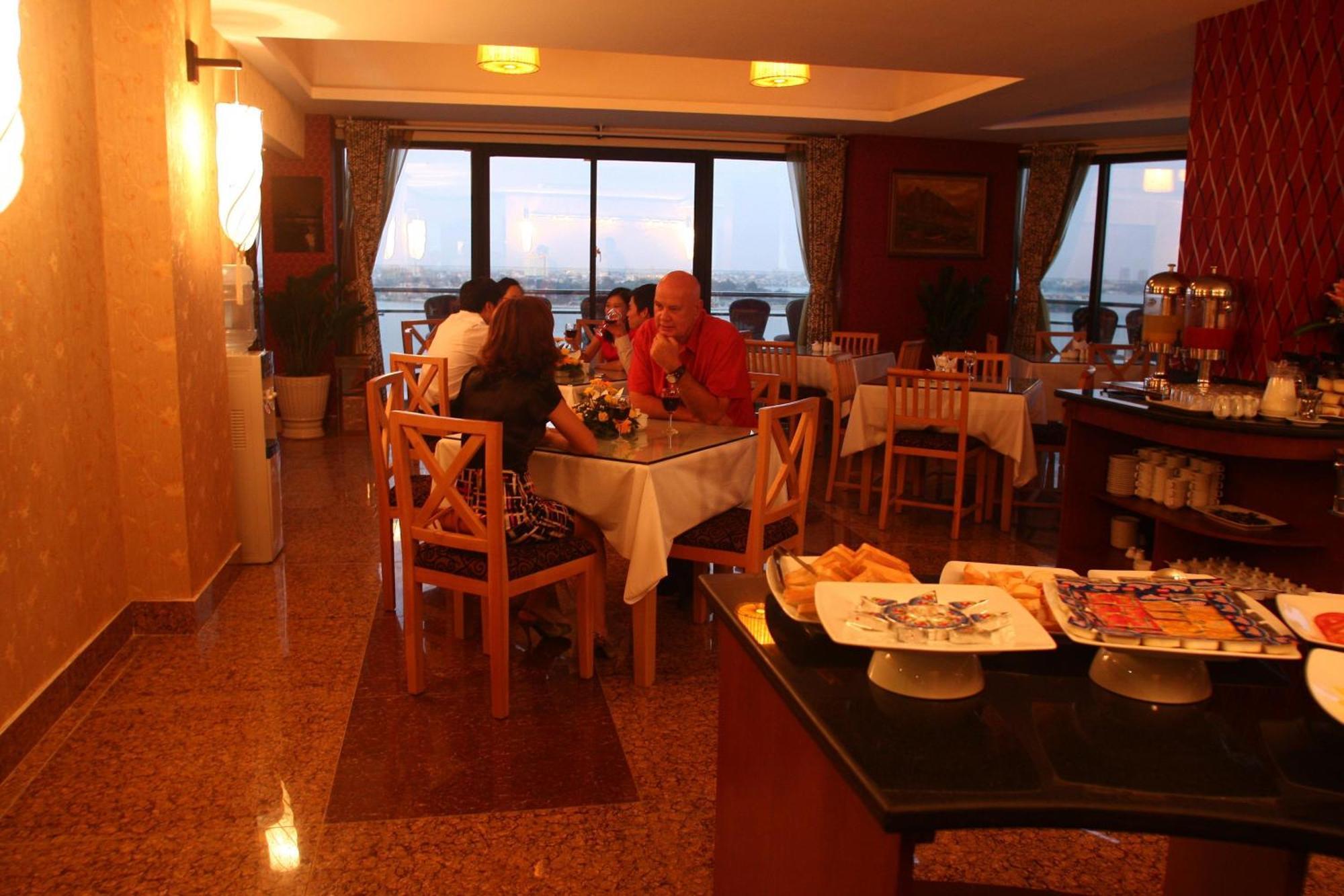 Sunset Westlake Hanoi Hotel מראה חיצוני תמונה