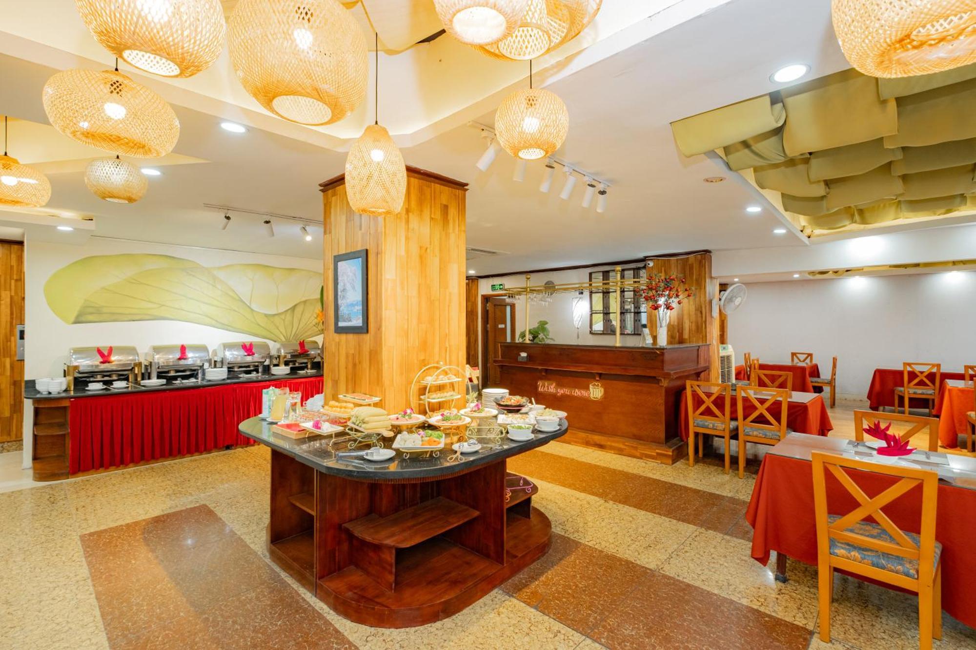 Sunset Westlake Hanoi Hotel מראה חיצוני תמונה