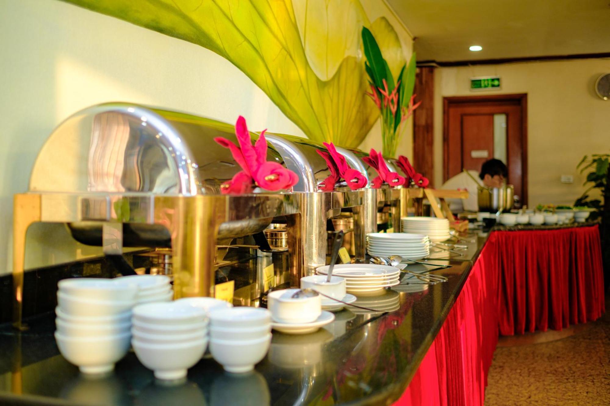 Sunset Westlake Hanoi Hotel מראה חיצוני תמונה