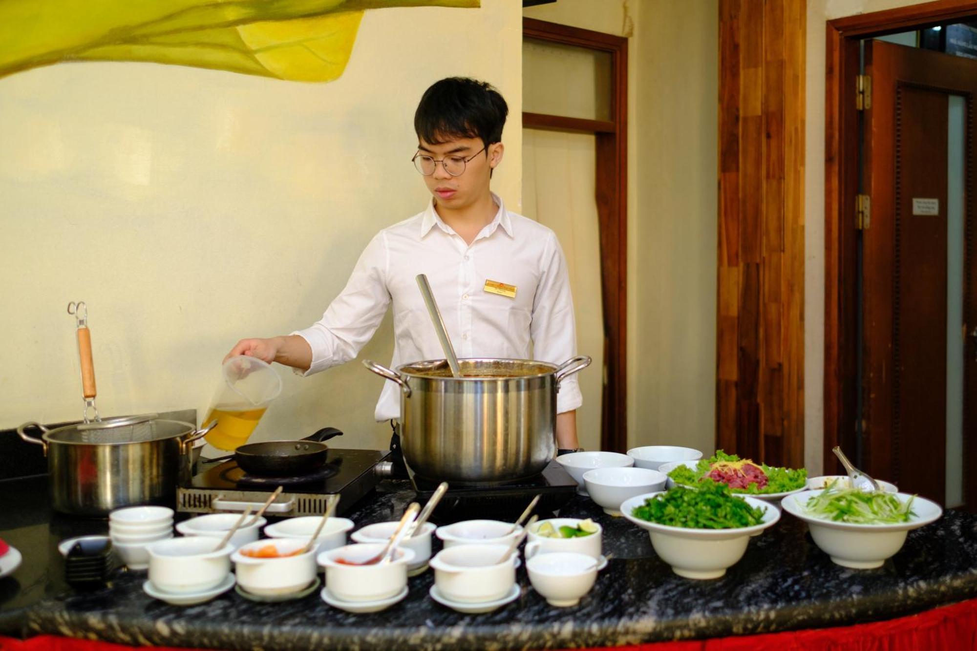 Sunset Westlake Hanoi Hotel מראה חיצוני תמונה