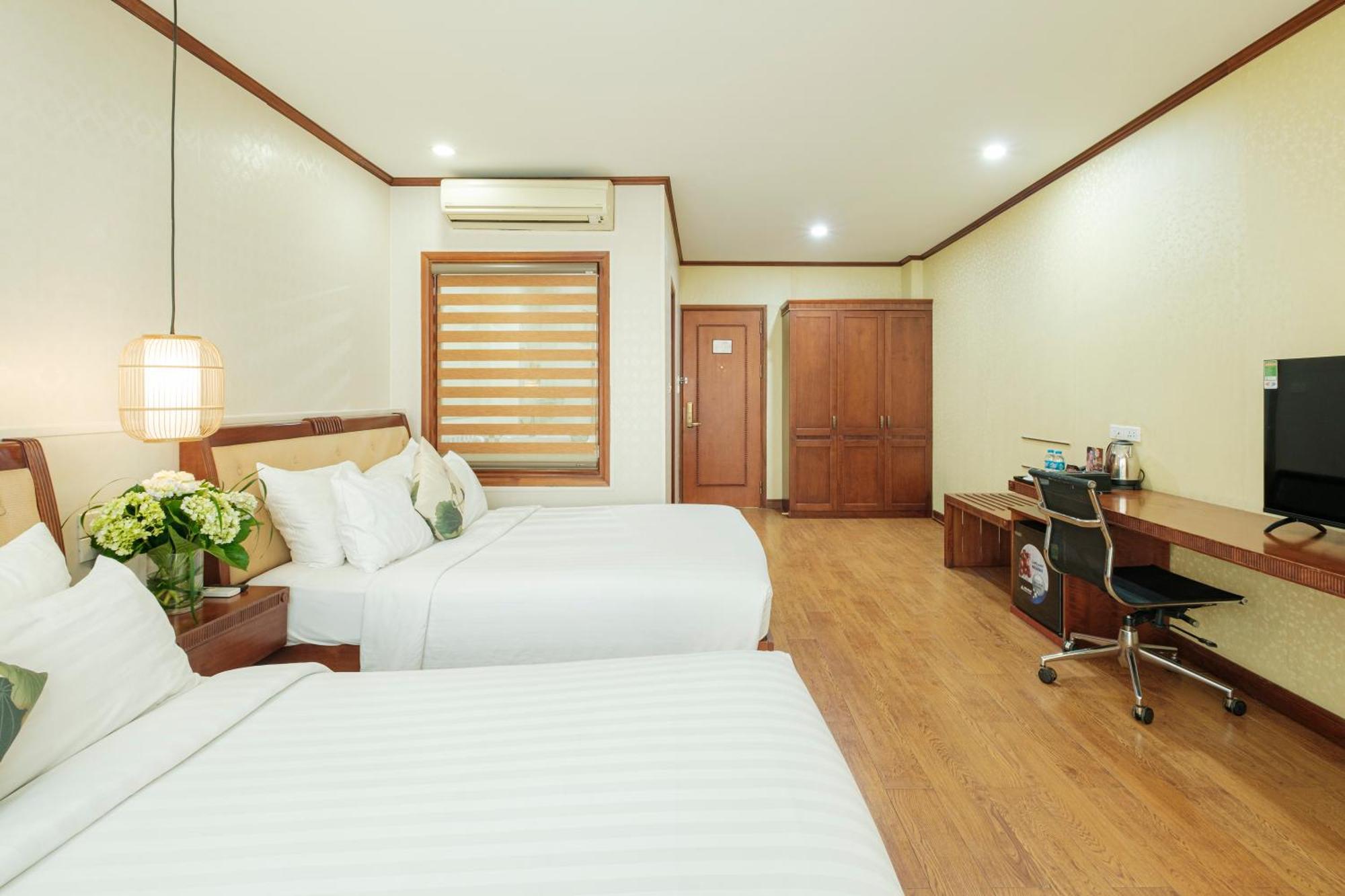 Sunset Westlake Hanoi Hotel מראה חיצוני תמונה