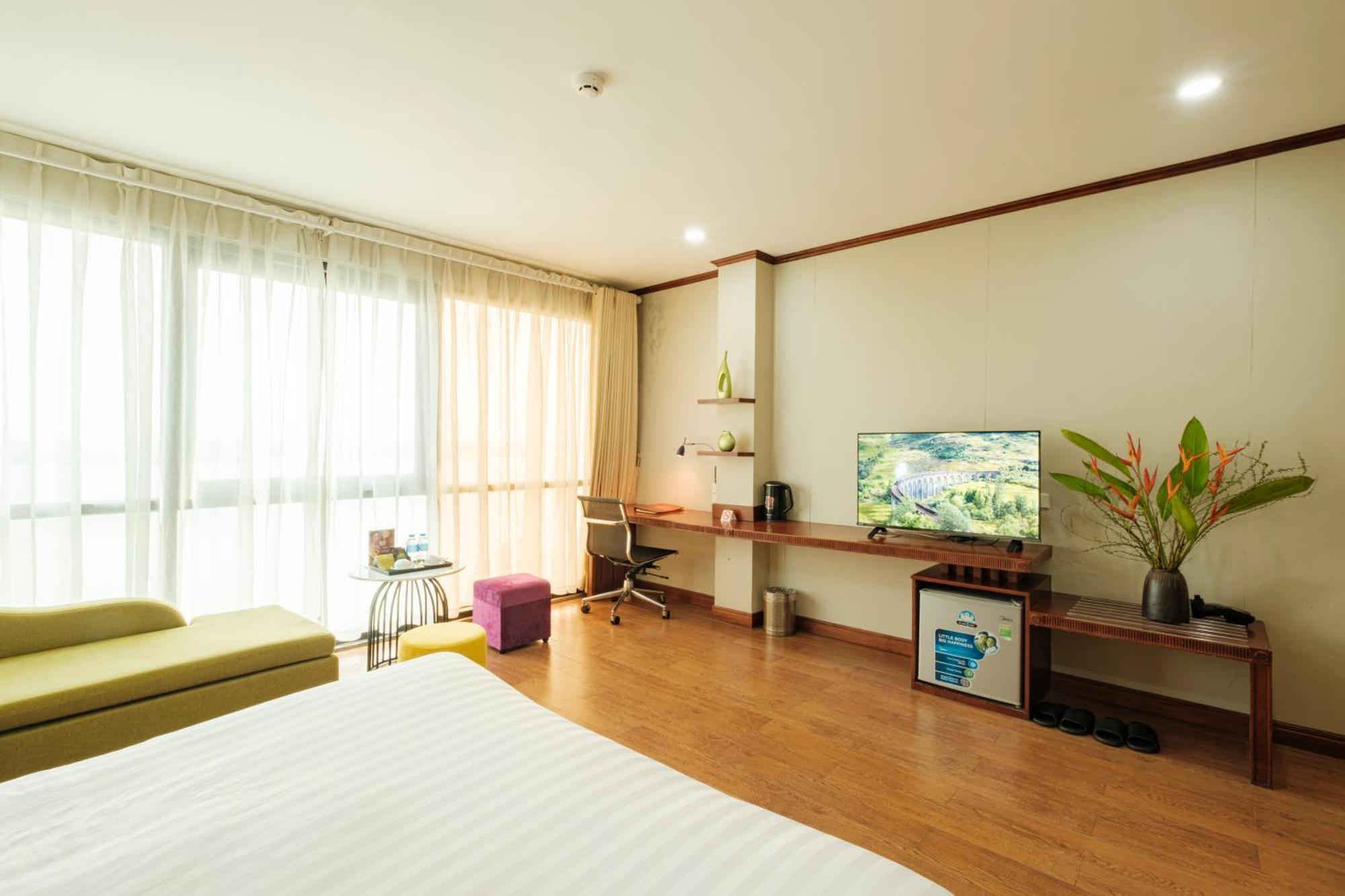 Sunset Westlake Hanoi Hotel מראה חיצוני תמונה
