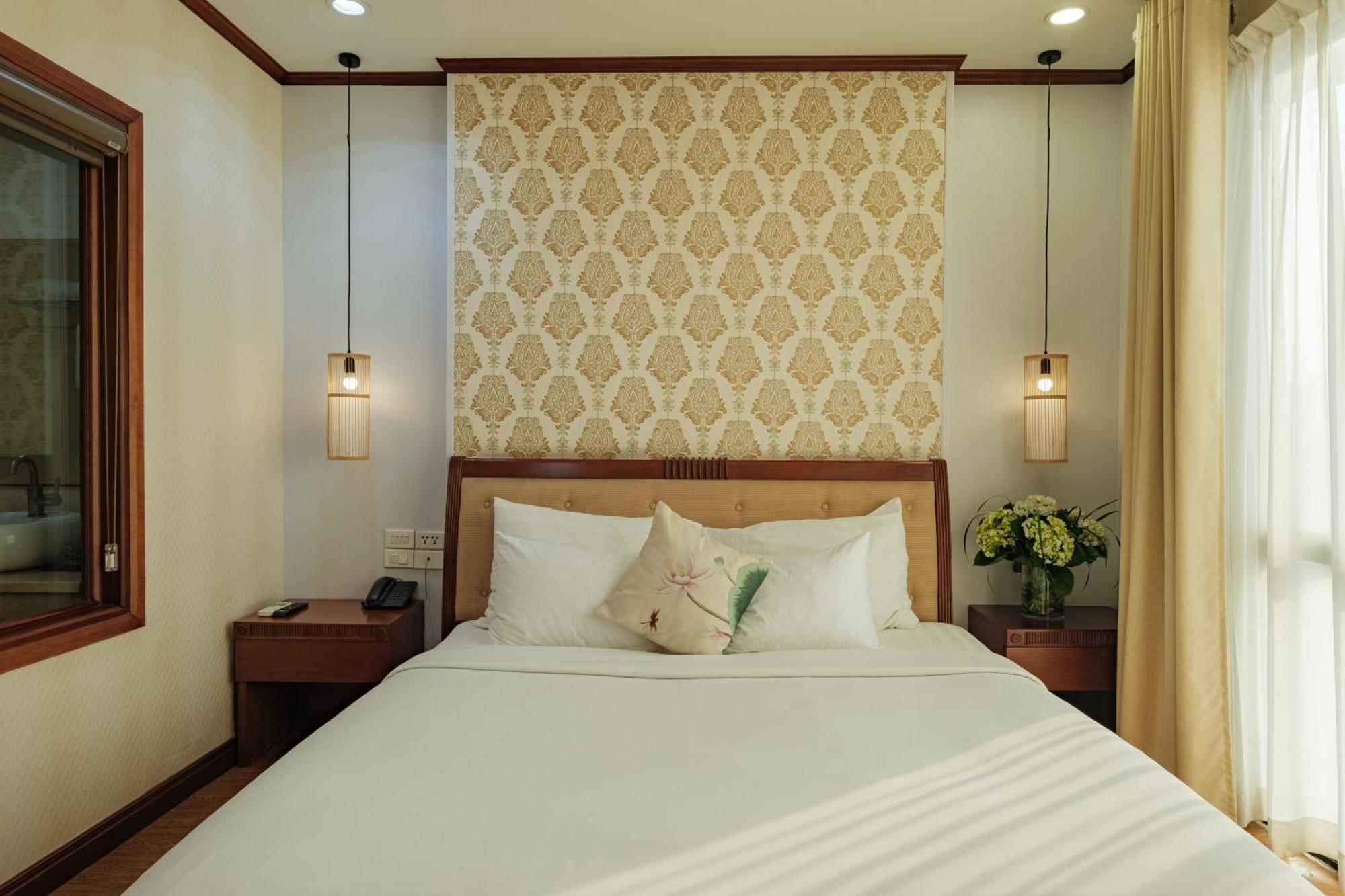 Sunset Westlake Hanoi Hotel מראה חיצוני תמונה