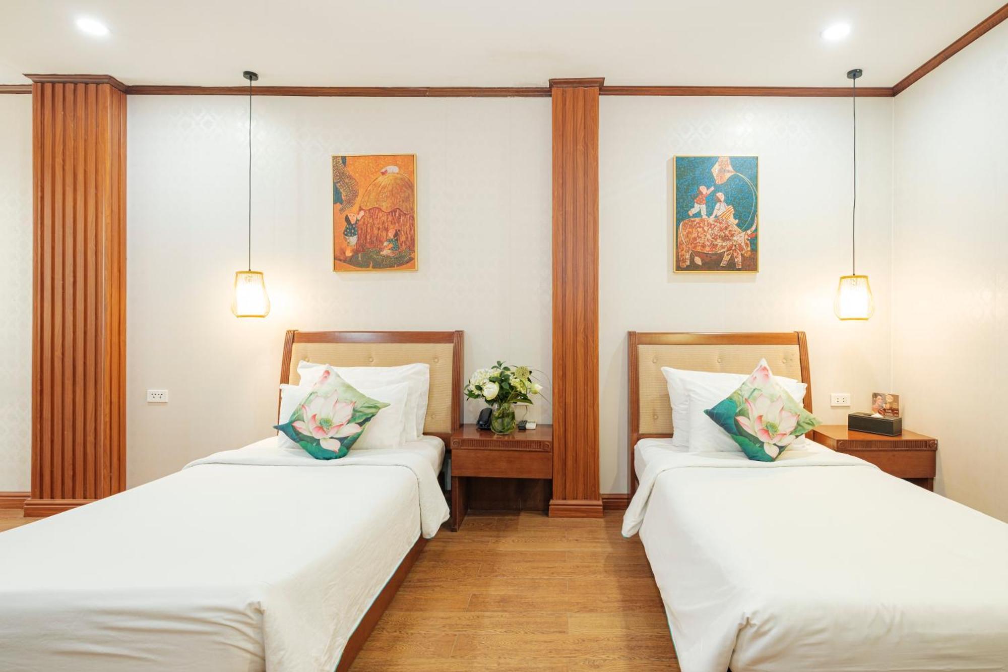 Sunset Westlake Hanoi Hotel מראה חיצוני תמונה