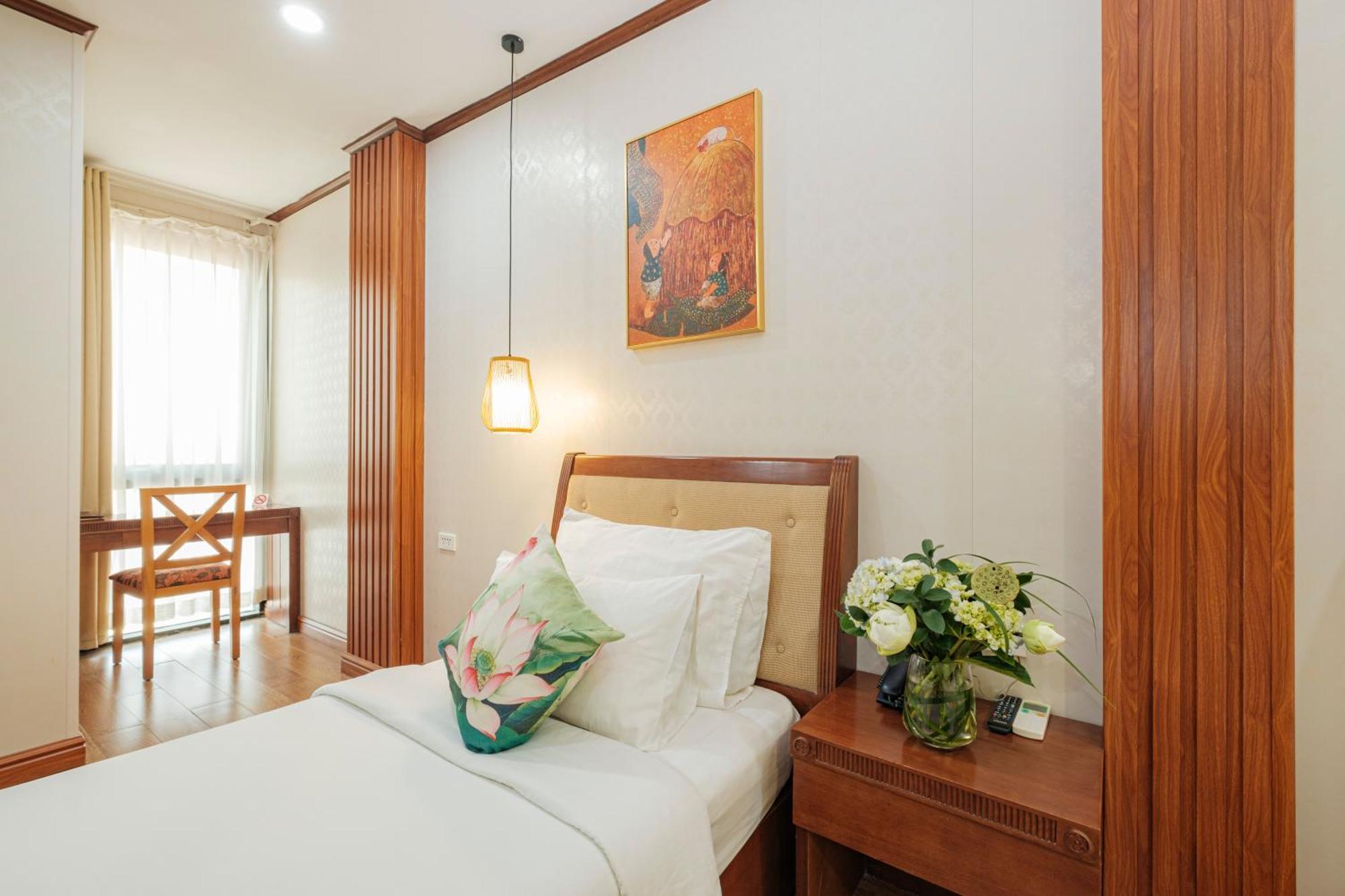 Sunset Westlake Hanoi Hotel מראה חיצוני תמונה
