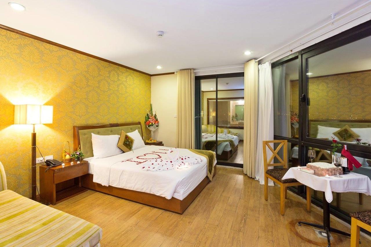 Sunset Westlake Hanoi Hotel מראה חיצוני תמונה